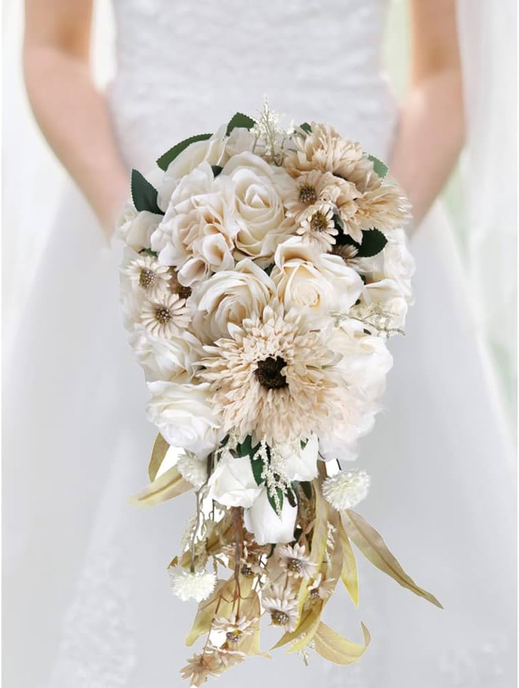 Bride holding a cascading champagne bouquet on Clearwater Beach